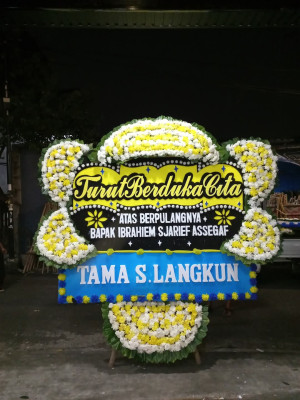 Papan Bunga Duka di Rutong